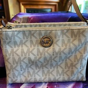 Michael Kors crossbody purse